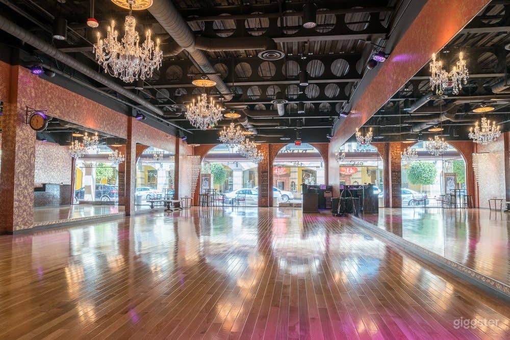 Beautiful and Classy Dance Studio in Summerlin Vegas Photo 1