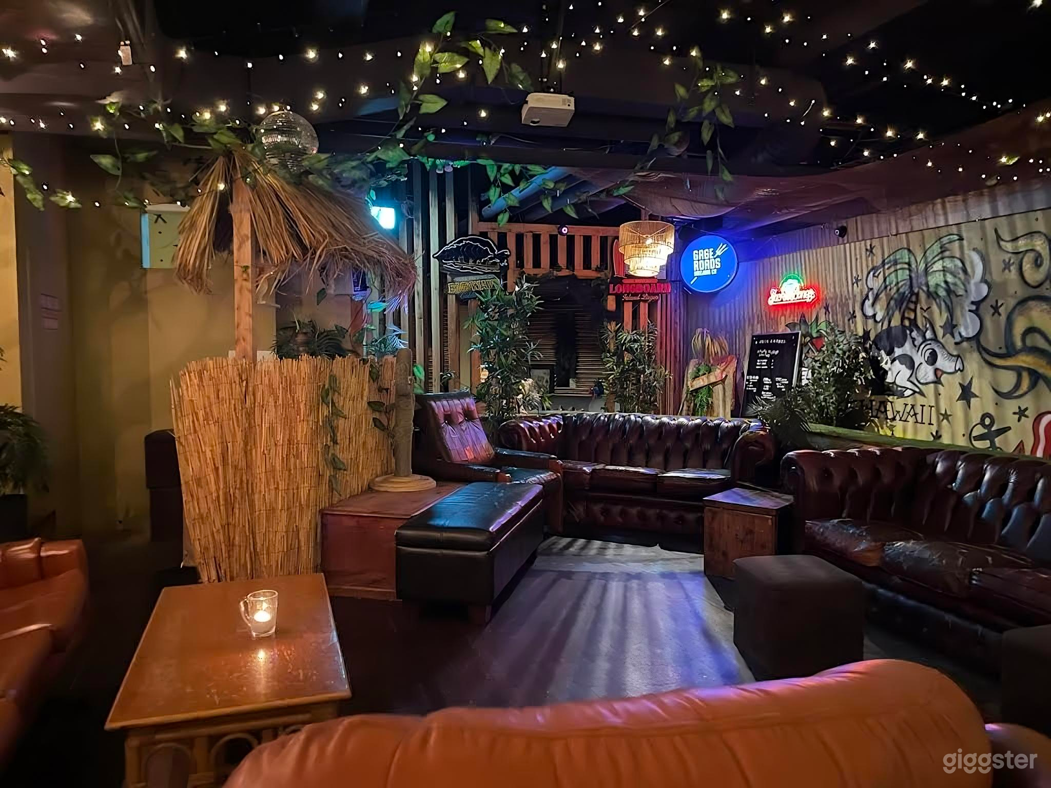 Melbourne's Only Hawaiian Dive Bar Photo 1