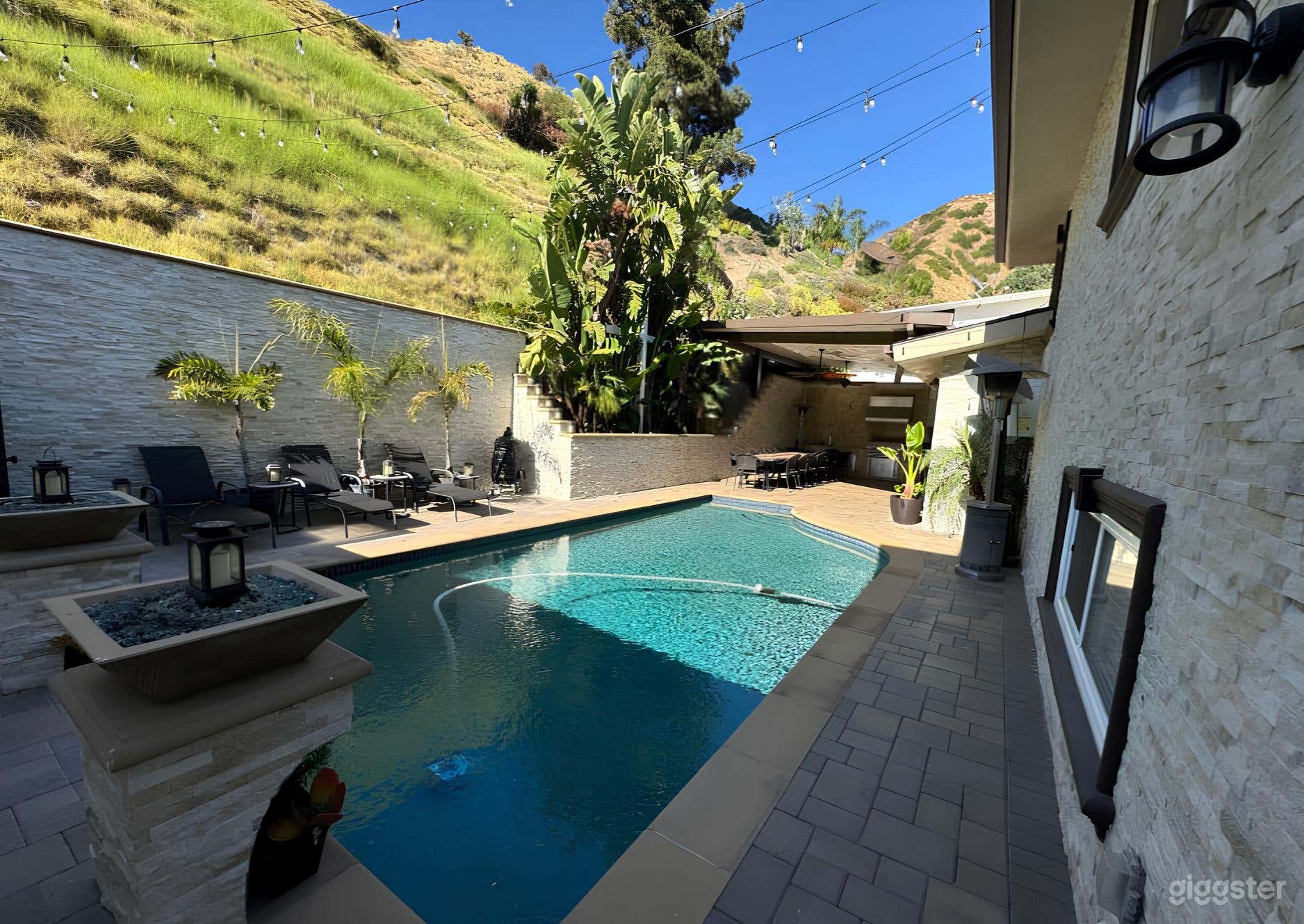Amazing Pool with Mountain Views Photo 3