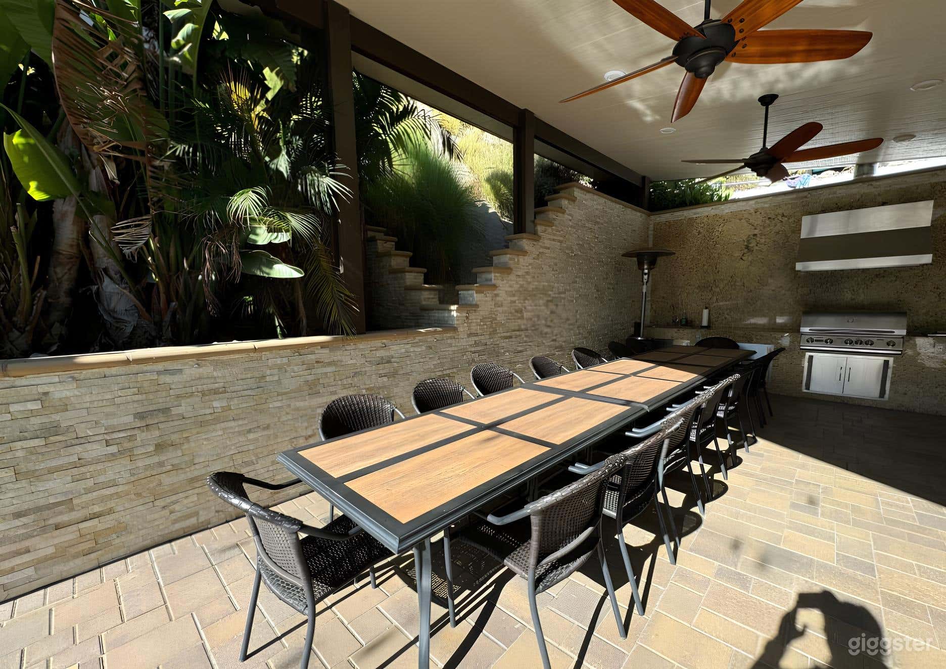 Amazing Pool with Mountain Views Photo 4