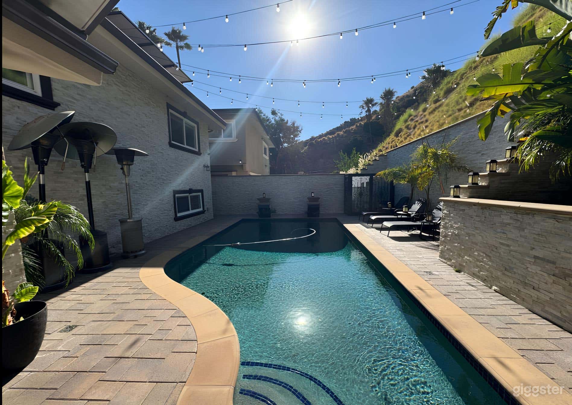 Amazing Pool with Mountain Views Photo 1