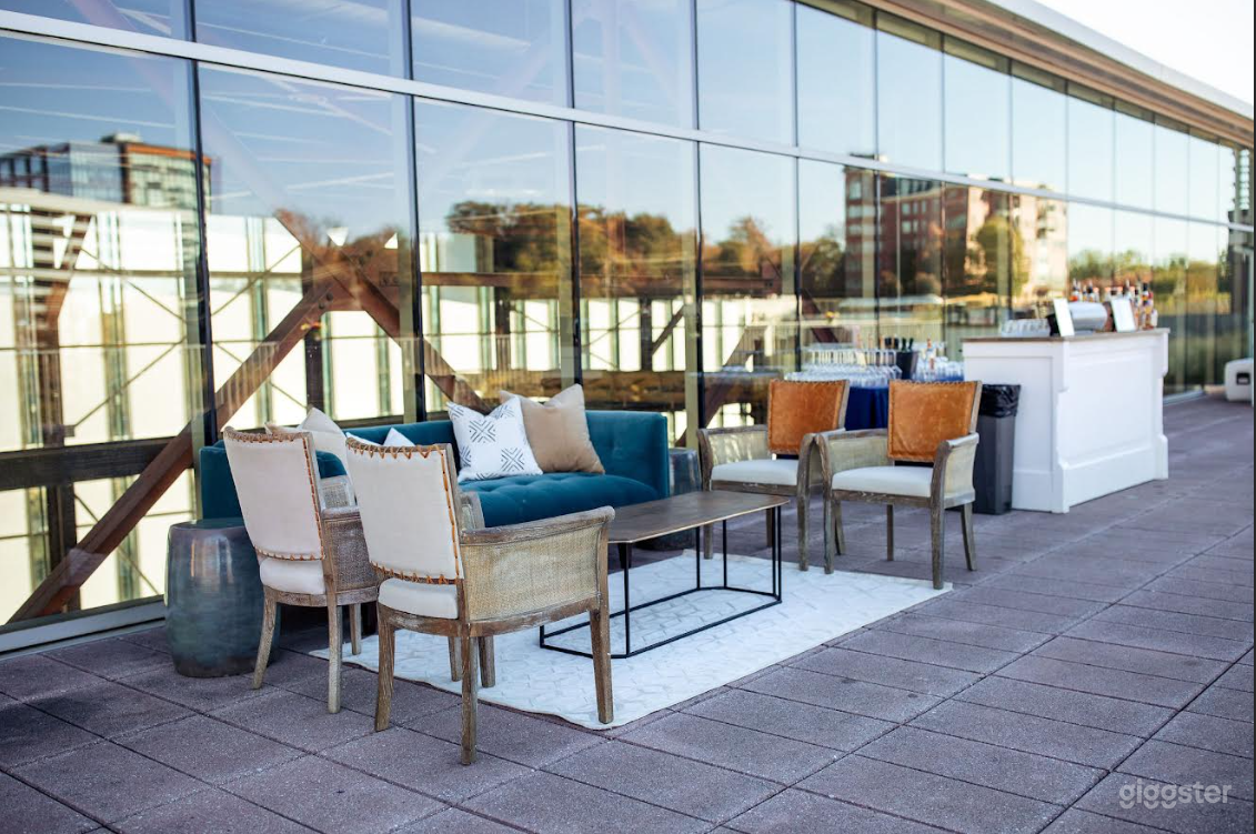 Elegant Terrace Event Space Photo 1