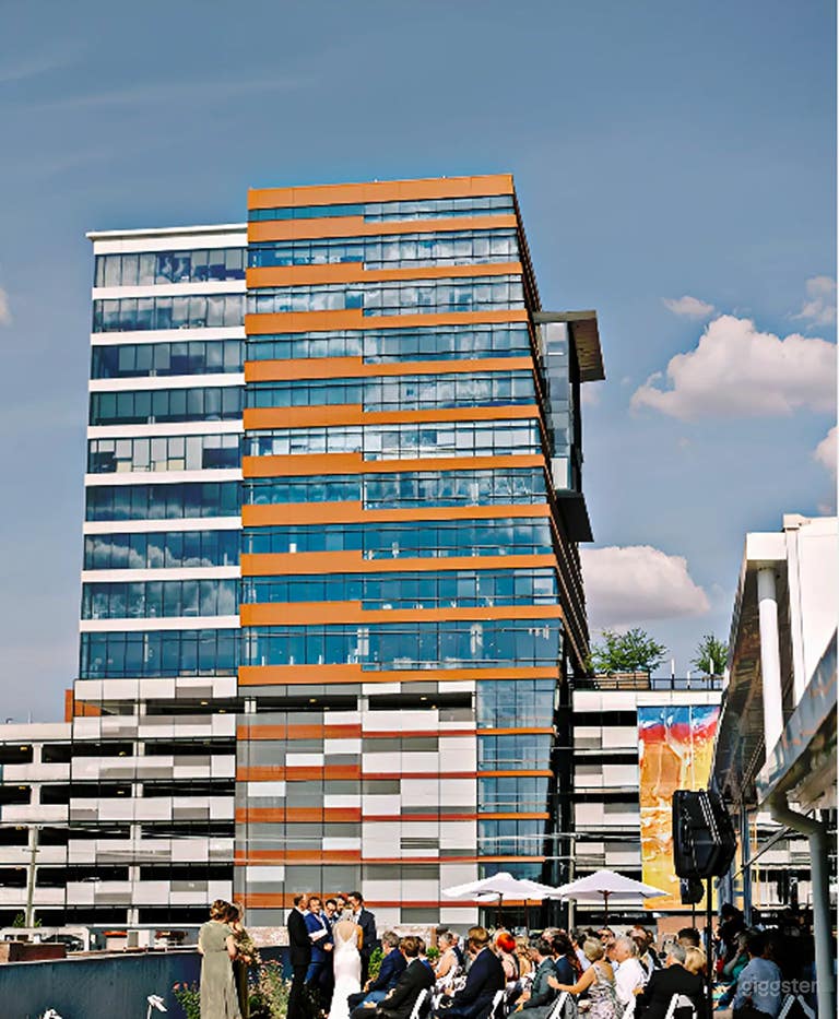  Elegant Terrace Event Space 