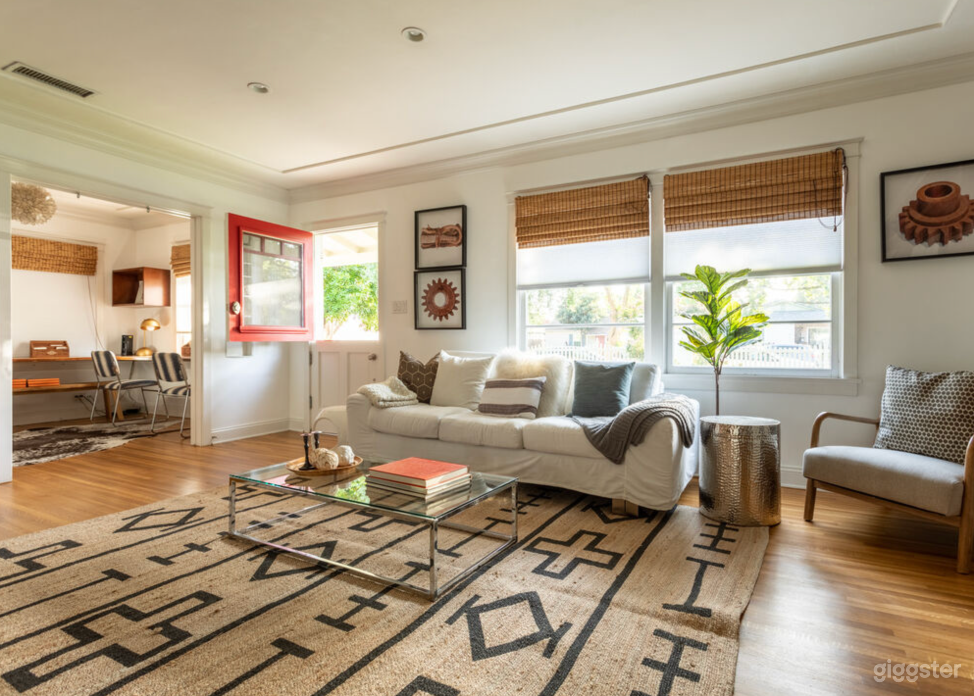 Classic Bungalow Charm Meets Contemporary Luxury Photo 2