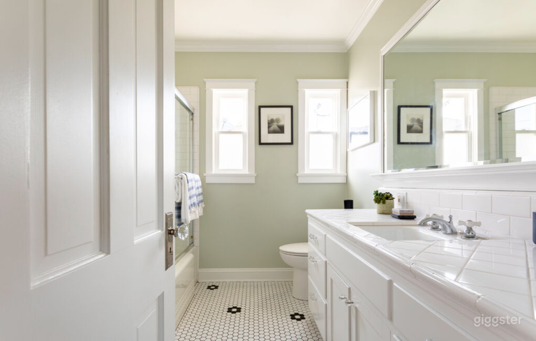  Classic Bungalow Charm Meets Contemporary Luxury 