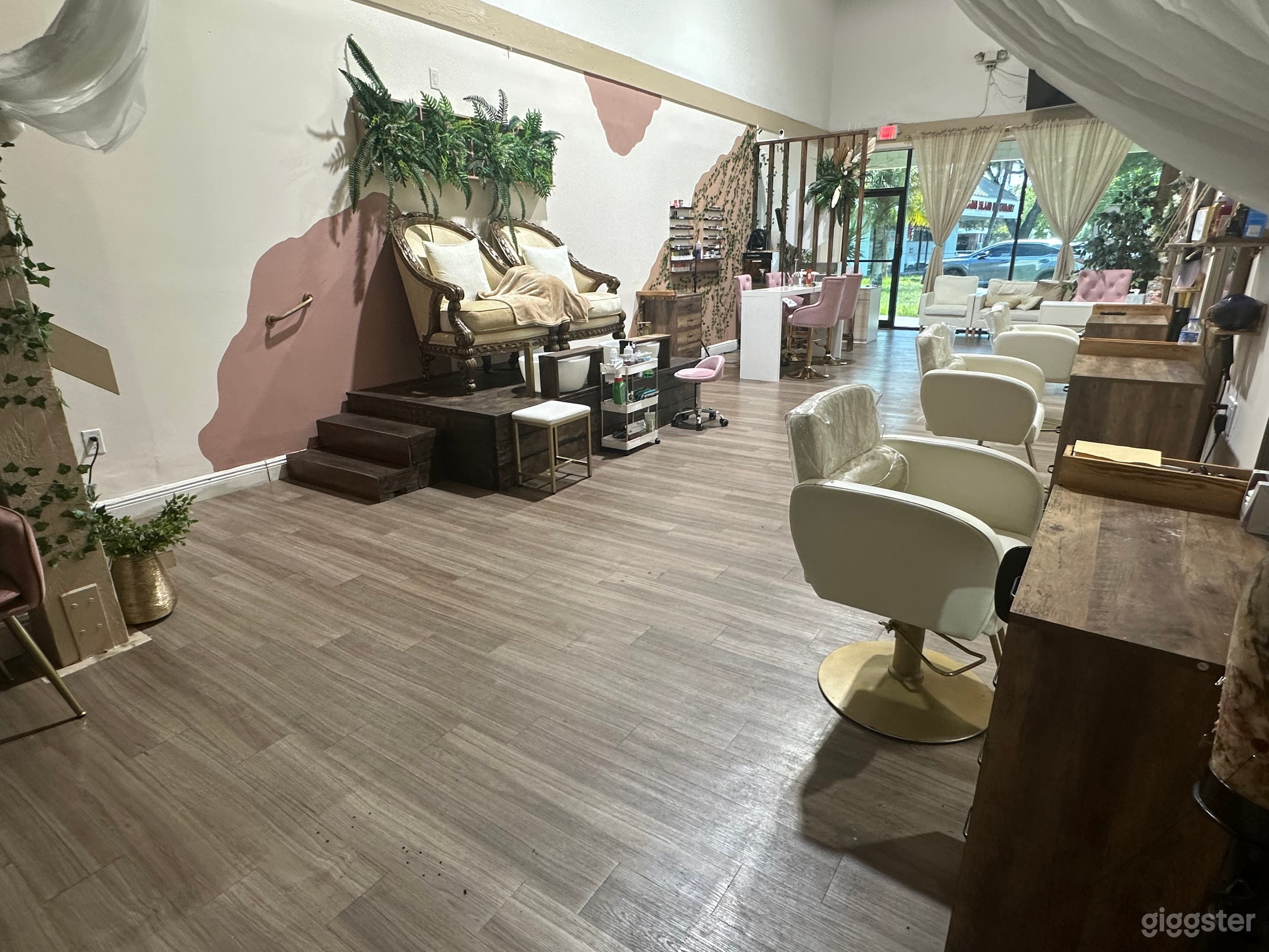 Gem Beauty Lounge Photo 3