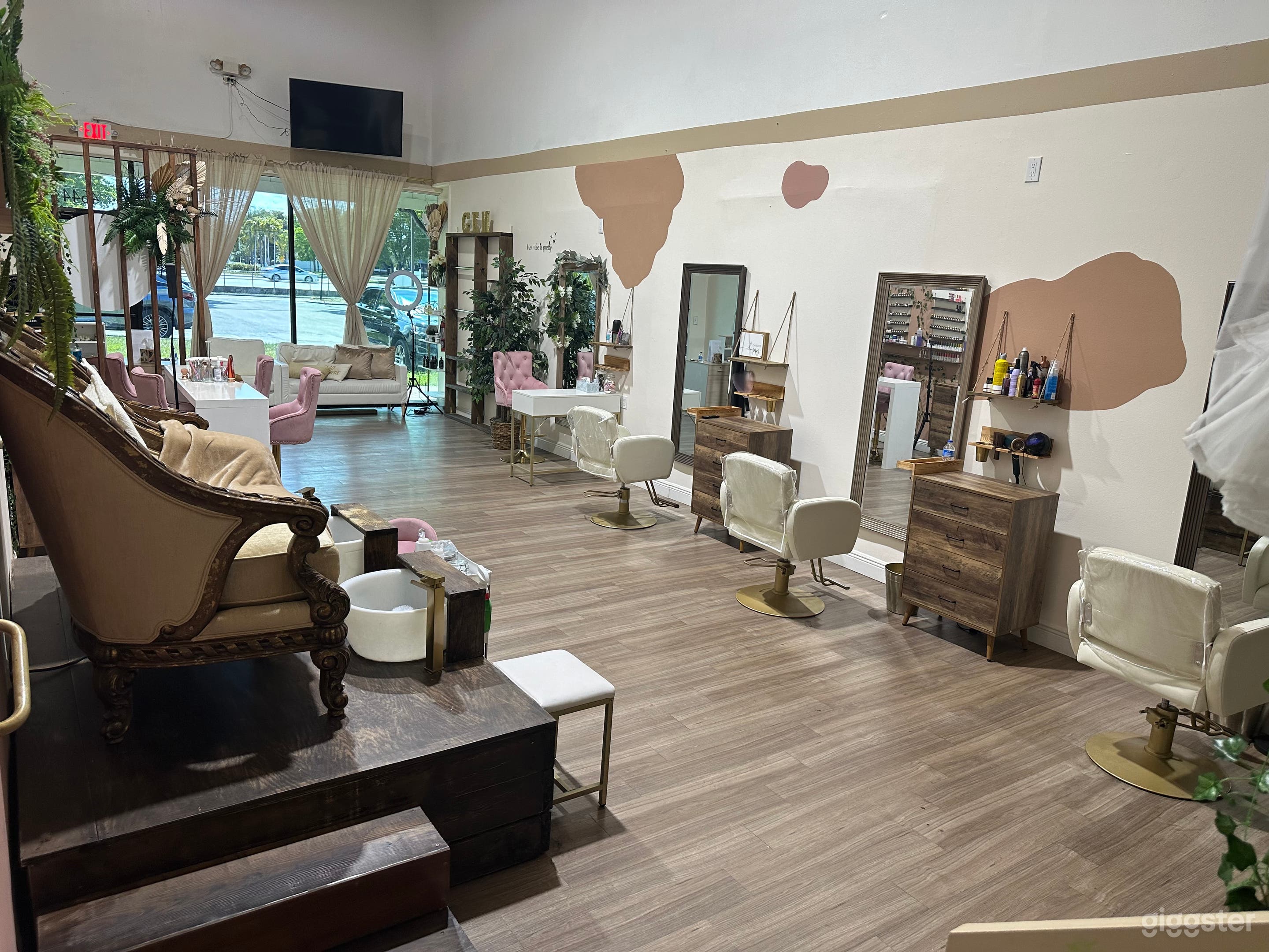 Gem Beauty Lounge Photo 1