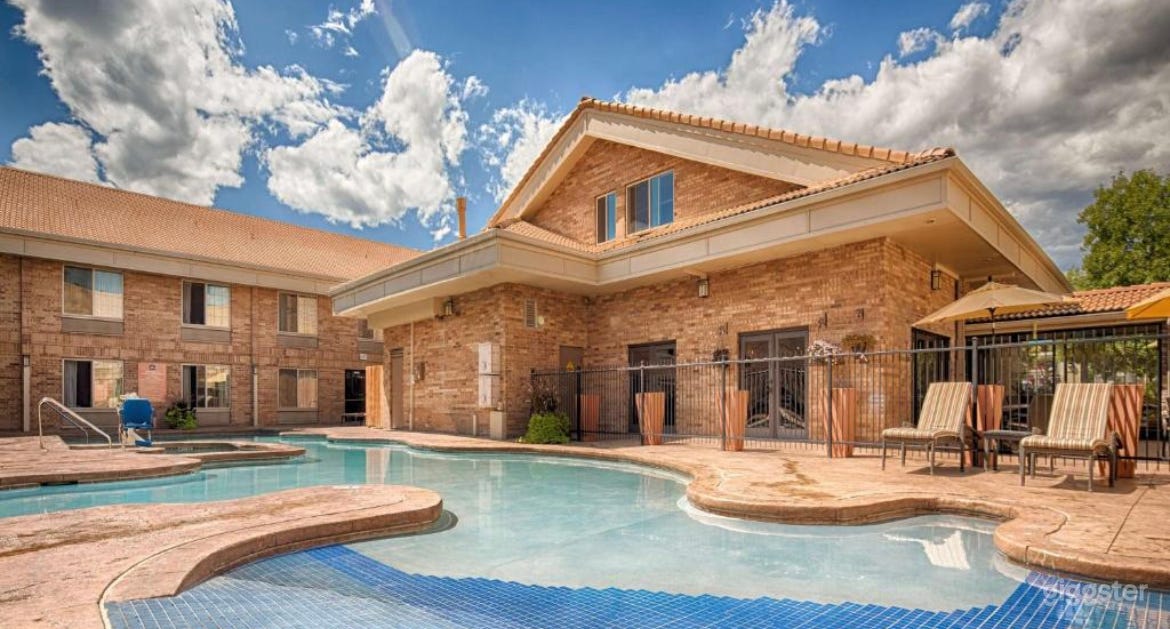 Dinosaur Themed Museum Hotel  Photo 1