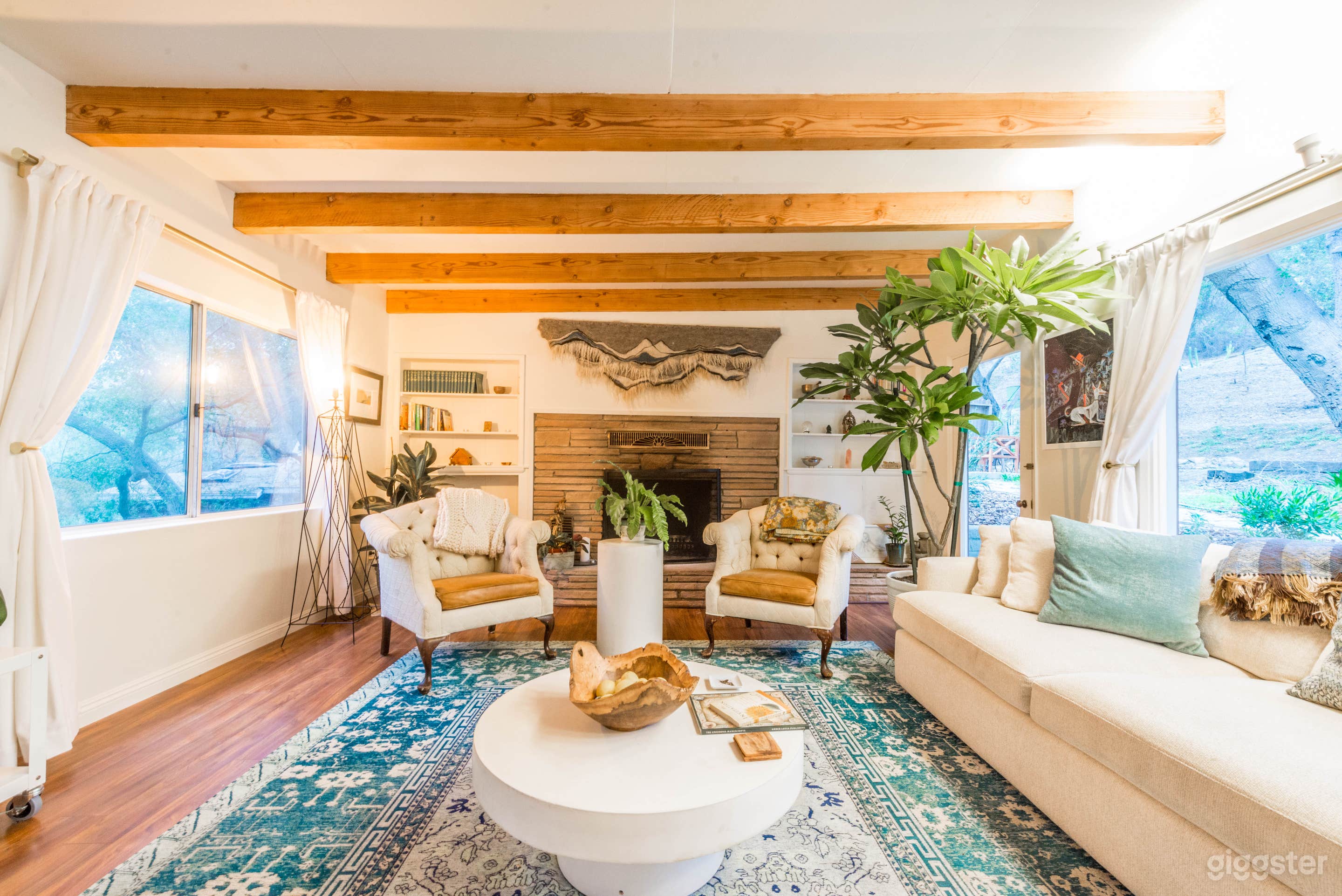 Topanga Home Under the Oaks Photo 2