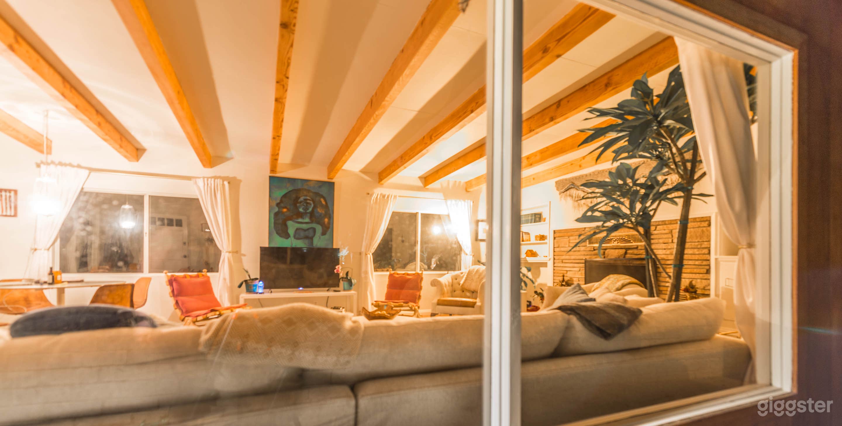 Topanga Home Under the Oaks Photo 3