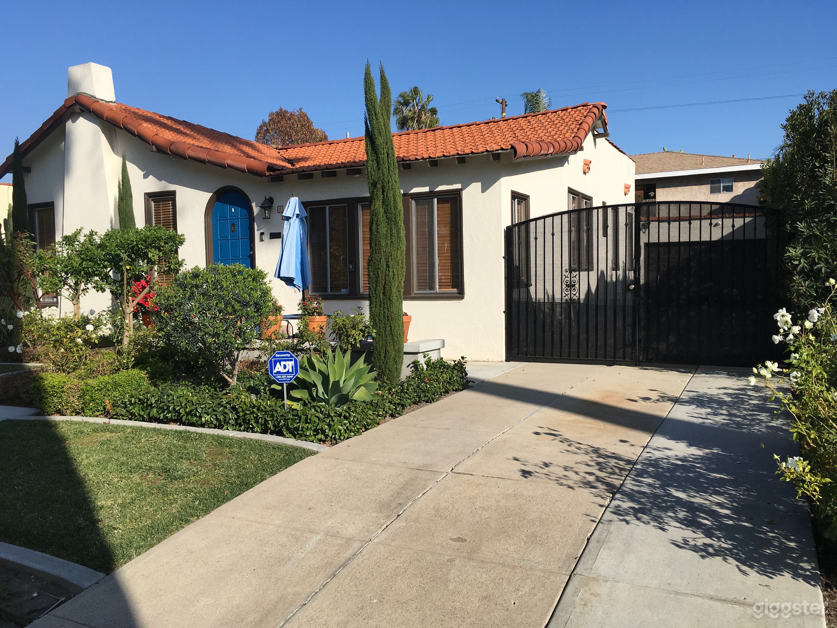 Private Spanish Style home in Long Beach Photo 1