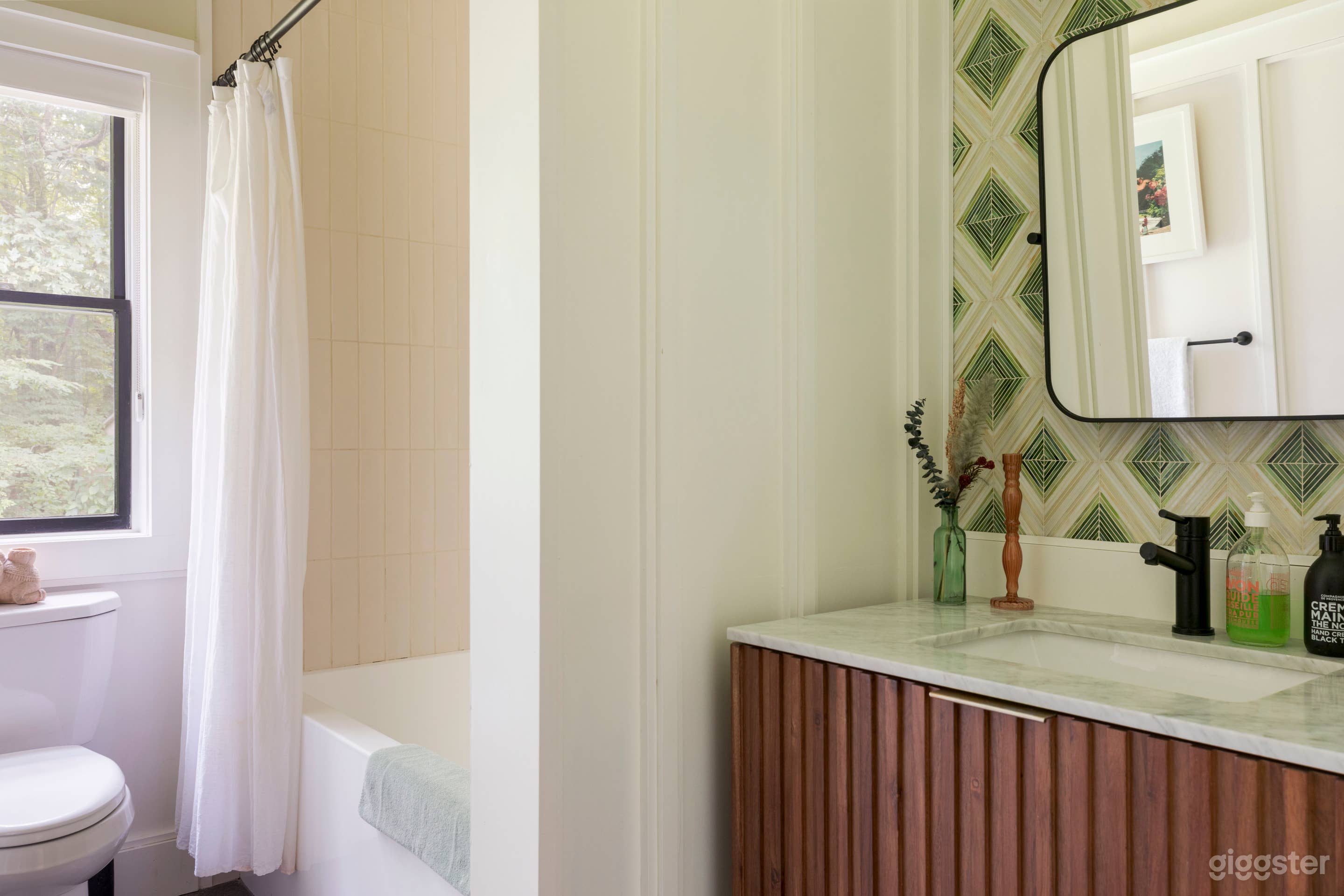 Sound/Recording/Music Studio Space Photo 4