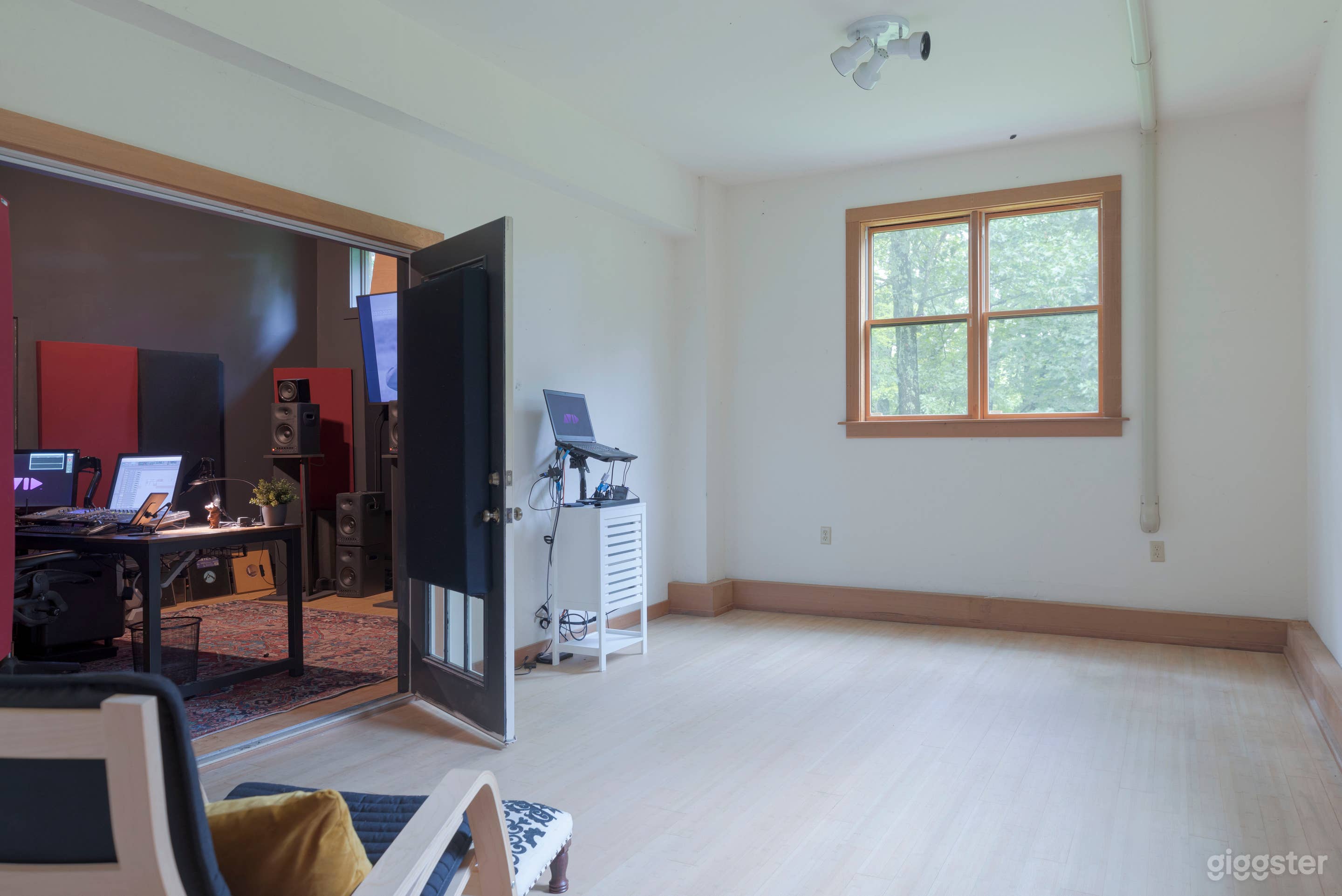 Sound/Recording/Music Studio Space Photo 2