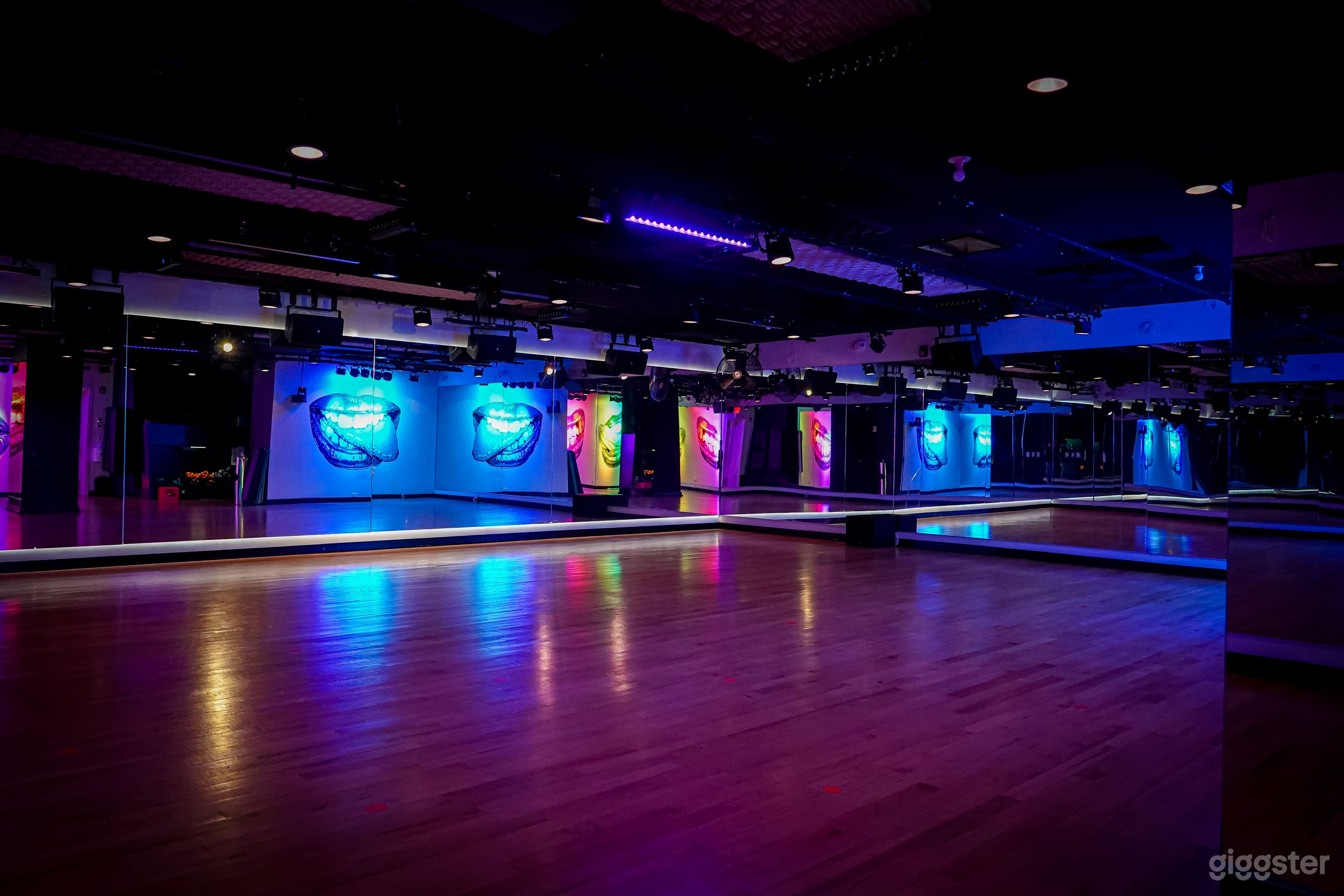Large NYC Dance Studio w/ Light Show &amp; DJ Setup Photo 3