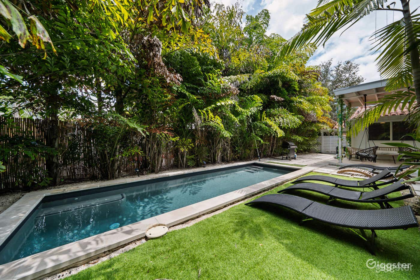 ELEGANT VILLA CARRERA: MIAMI'S GEM WITH URBAN/POOL Photo 3