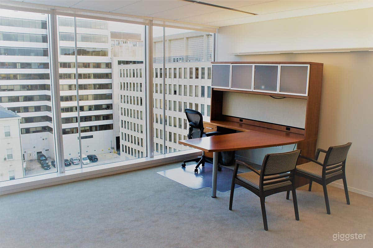 4th Floor Modern Office Space for 2-4 People  Photo 1