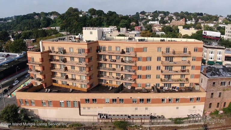 Aerial view of the building 