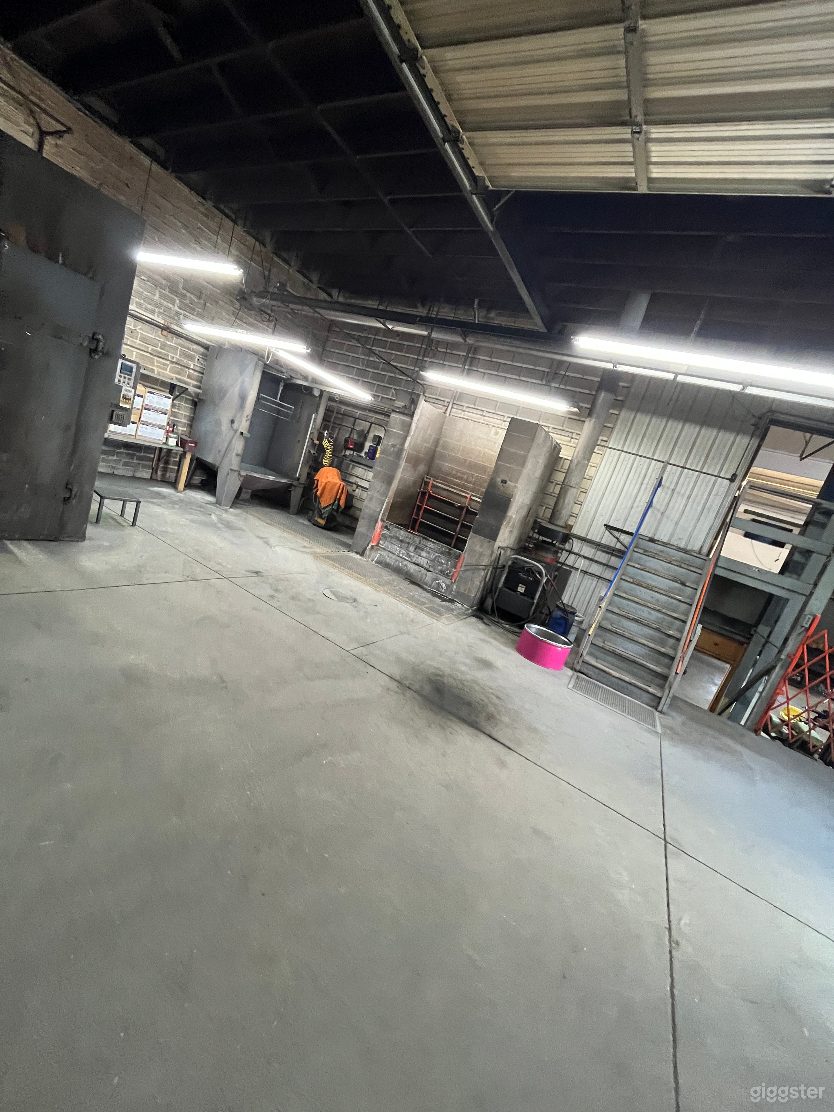 Large gathering space for up to 120 people Photo 3