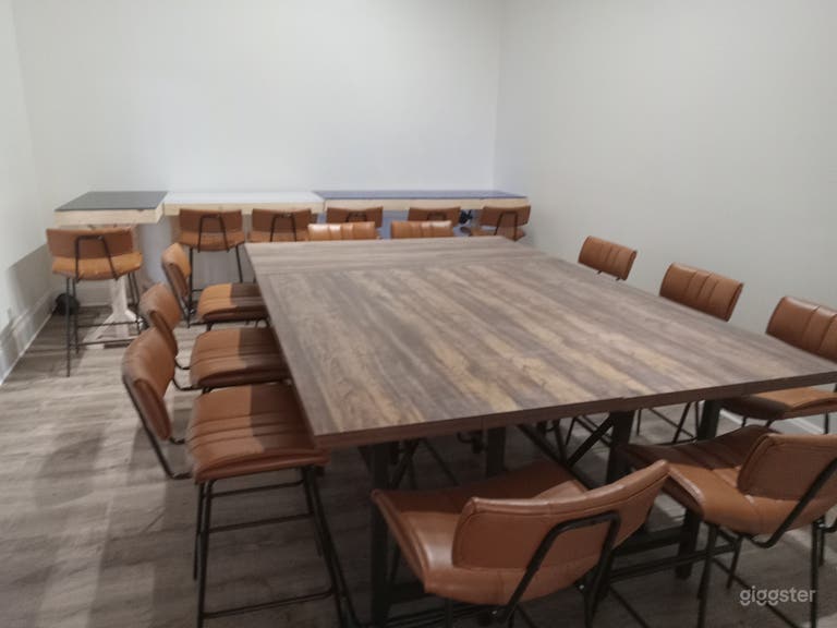  Meeting Room with High Ceilings 