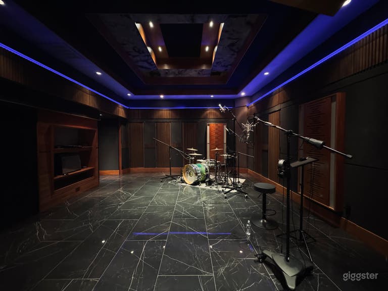  Las Vegas’s Top Destination Recording Studio 