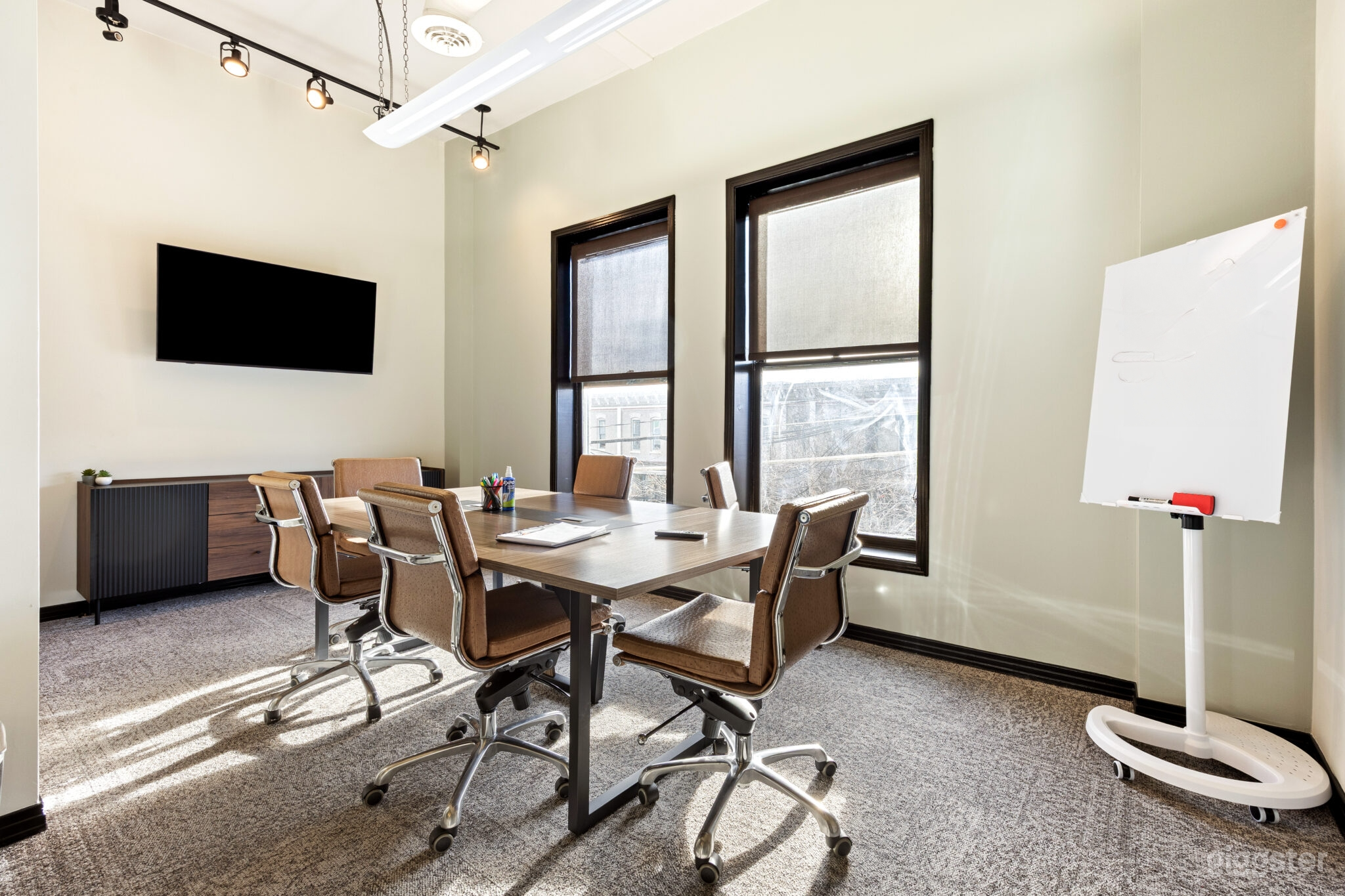 Boulder Meeting Room With City Views Photo 2