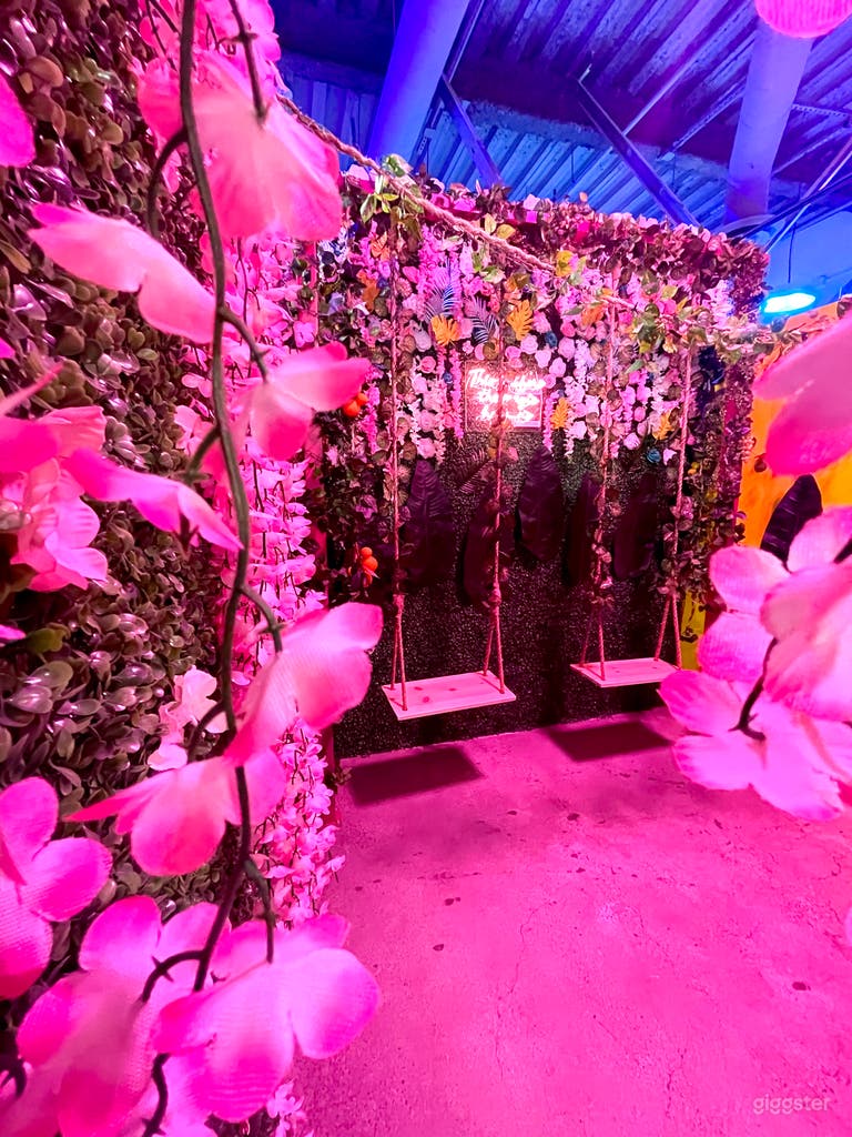  Walk Through Multi-Sensory Photography Space 