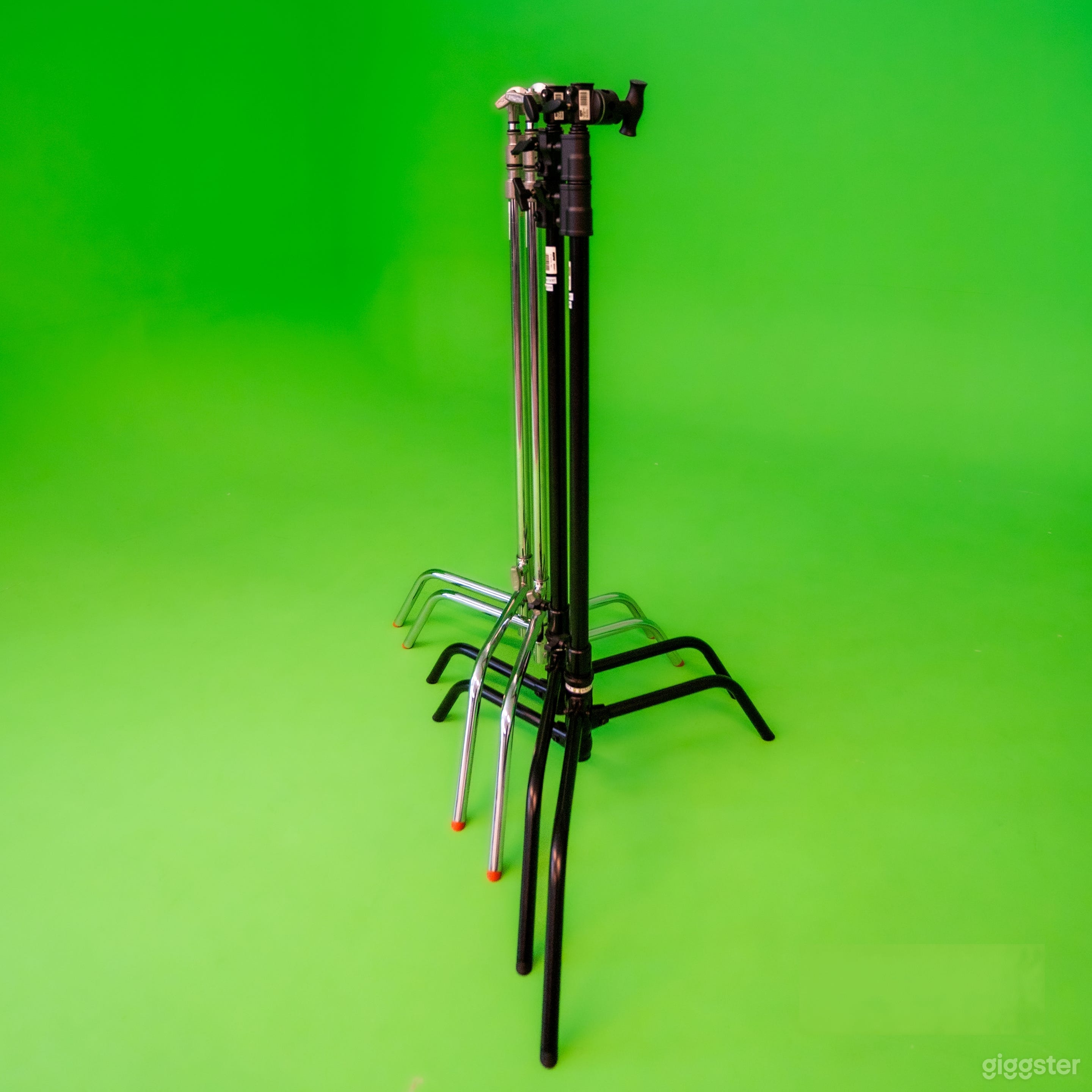 Cyclorama Green Screen Studio Photo 2