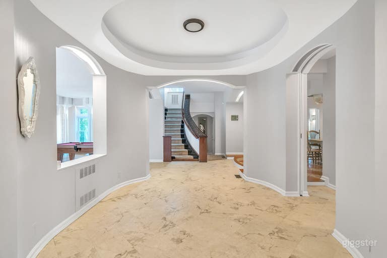  Westchester Castle: Exquisite Luxury Event Venue 