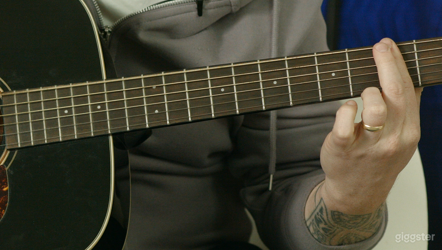 YouTuber VIDEO STUDIO at PODCAST STUDIO LONDON Photo 4