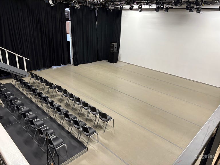  Open studio with seating platforms installed (can be removed for fully open space)  