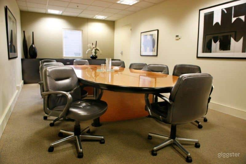 Cozy Meeting Room  Photo 1