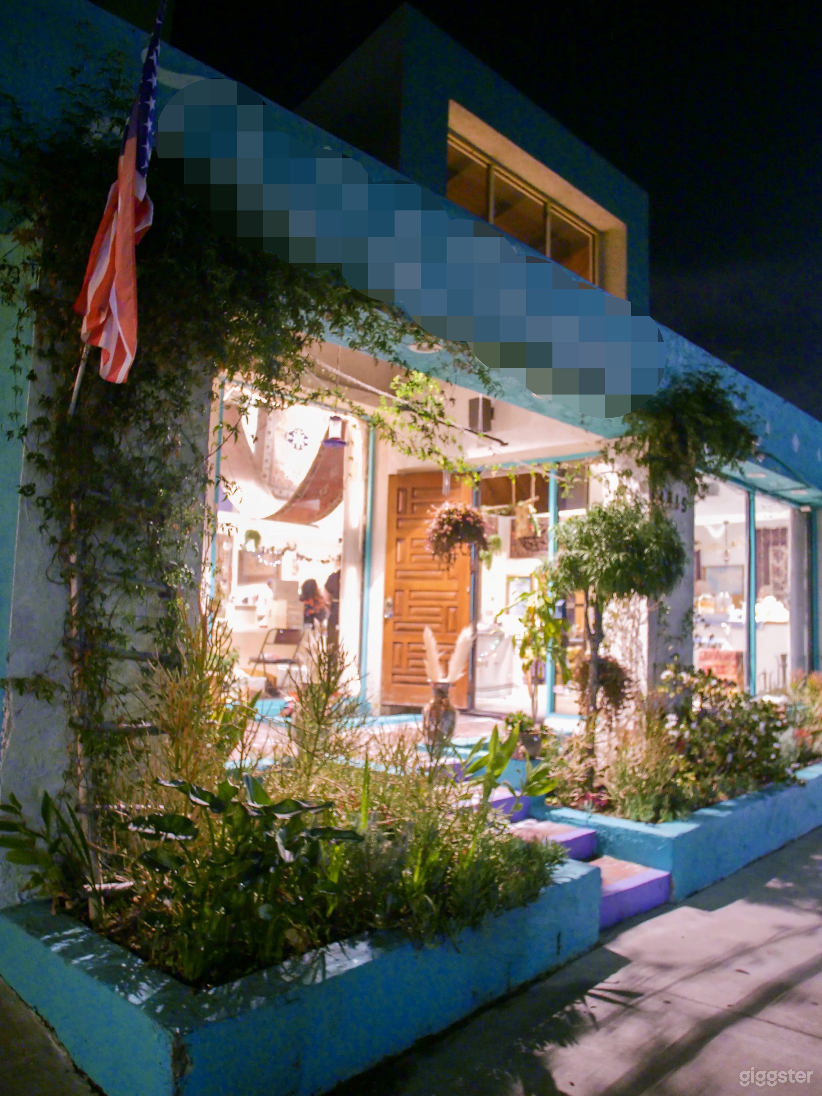 Roomy and Chic Showroom in Torrance Photo 2