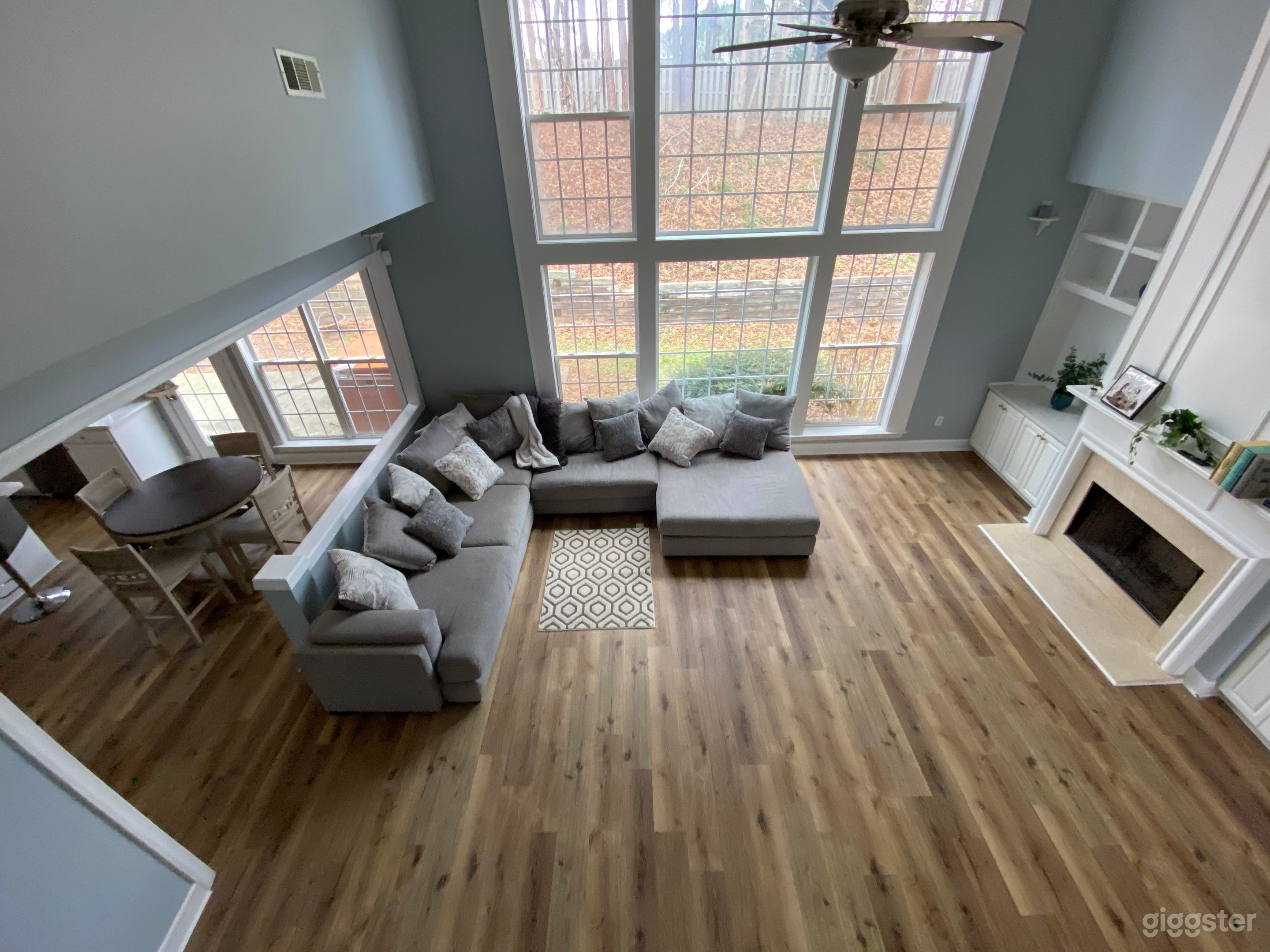 Spacious, Modern, Elegant and Traditional Brick Single Family Home in Atlanta 1 Mile from Truist Park Photo 2