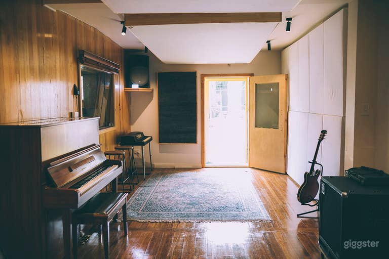  Studio d'enregistrement bien équipé à Coburg North 