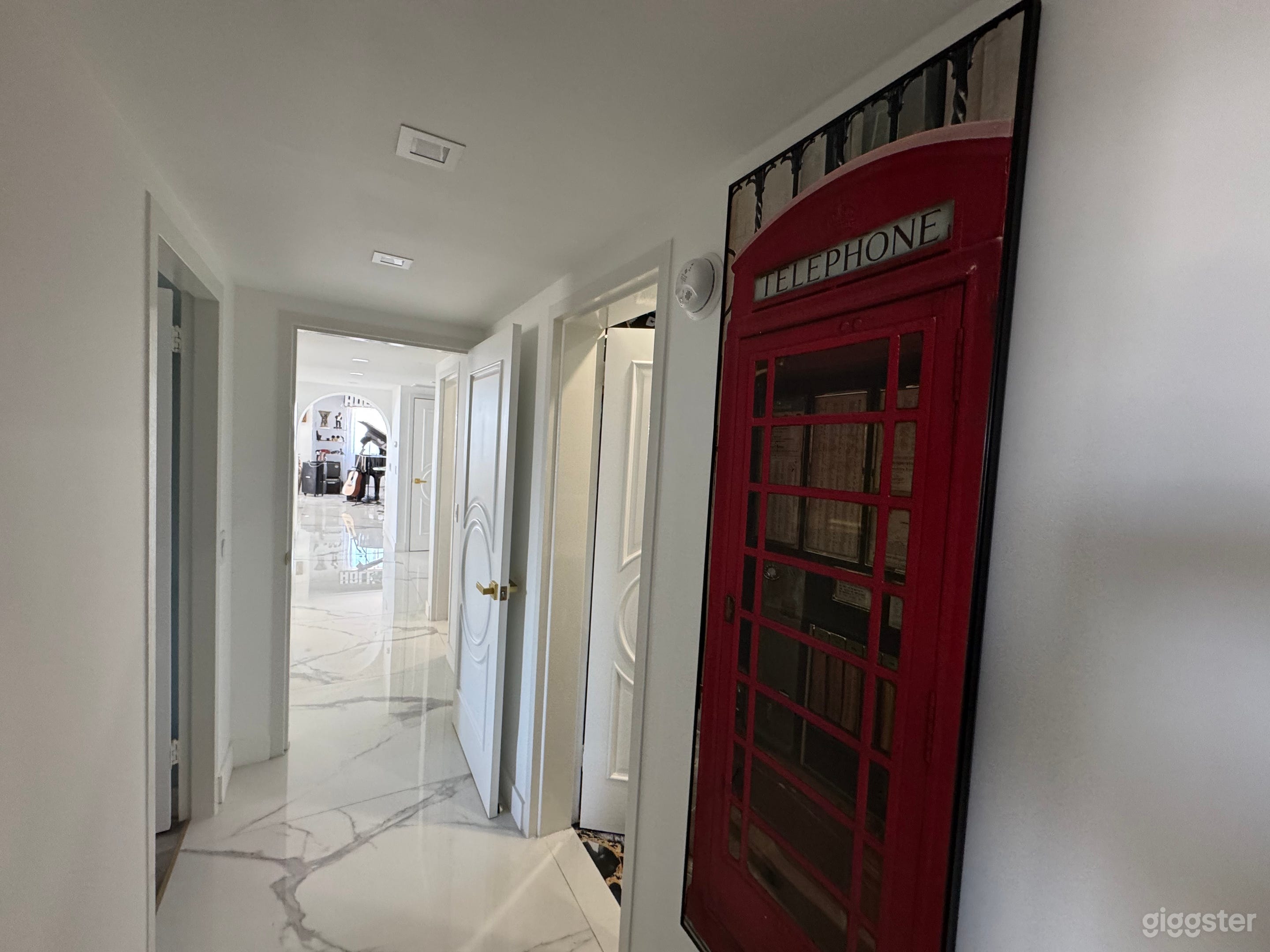 Los Feliz Penthouse Photo 3