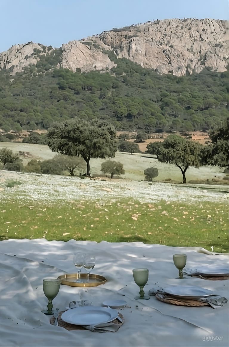  Finca privada de estilo español con vistas al lago, la fauna 