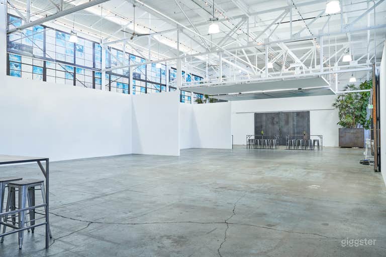  Studio 4 - 2,000-square-foot open photo and video studio  