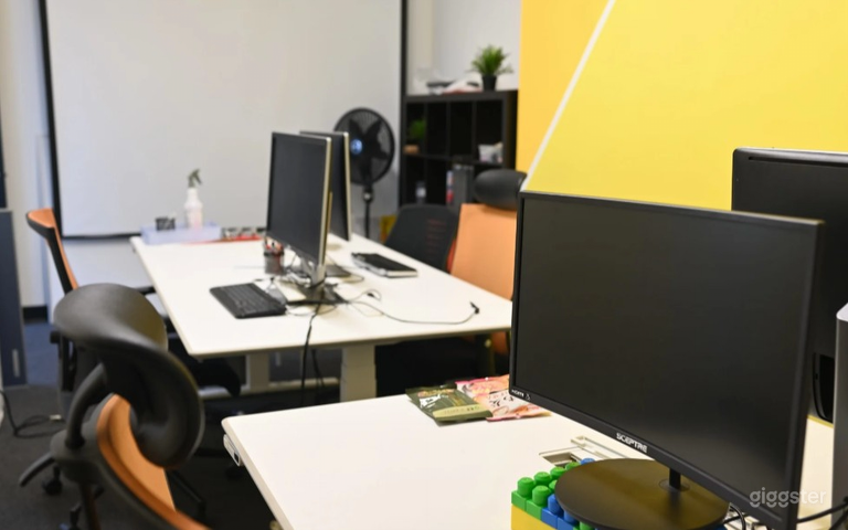  Modern Meeting Space in Downtown SF 