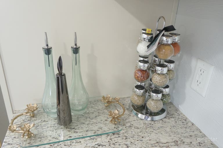  Contemporary Townhome in City Life - East Liberty 