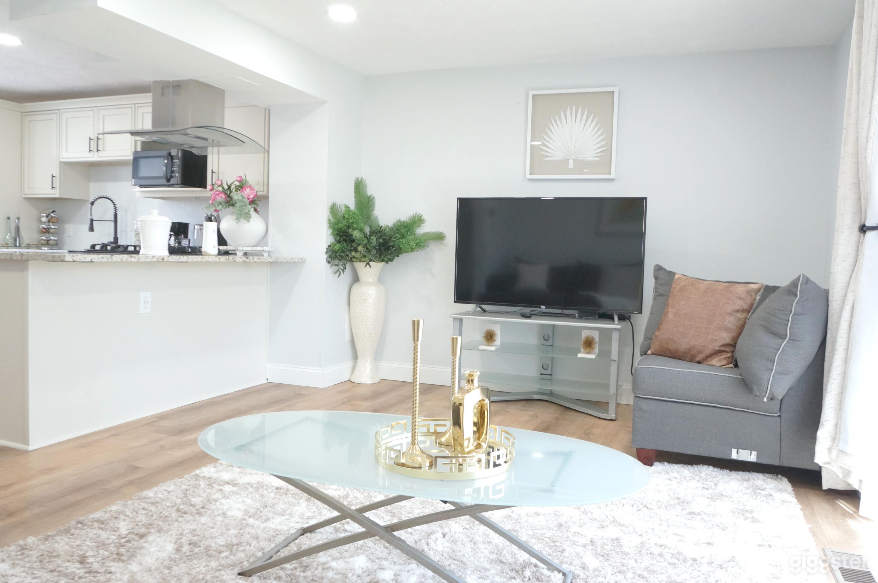 Contemporary Townhome in City Life - East Liberty Photo 1