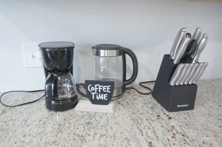  Contemporary Townhome in City Life - East Liberty 