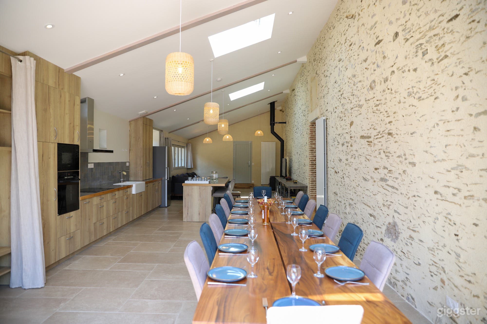 Photo de Charmant hameau en pierre sur 20 acres de campagne française 3