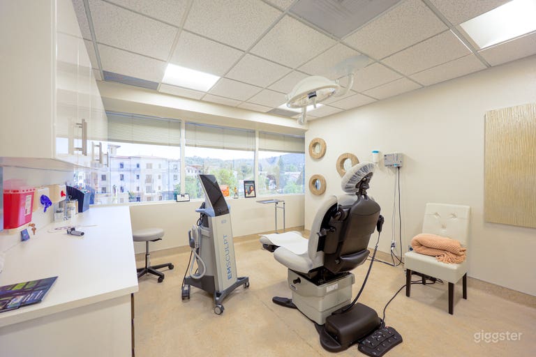  Elegantes Medispa- & Dermatologie-Büro 