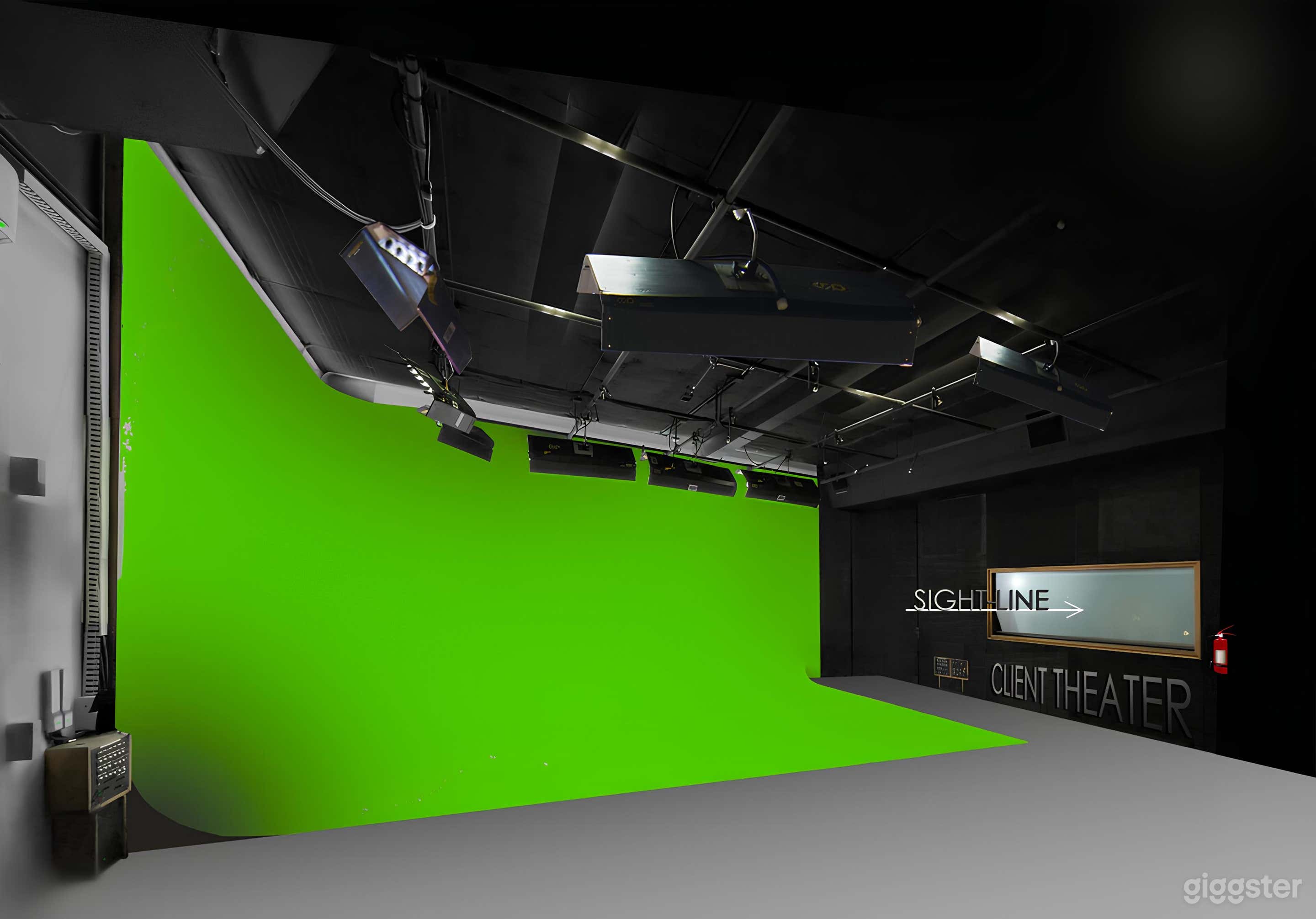 Sound Stage Green Screen Cyc Rental Photo 2