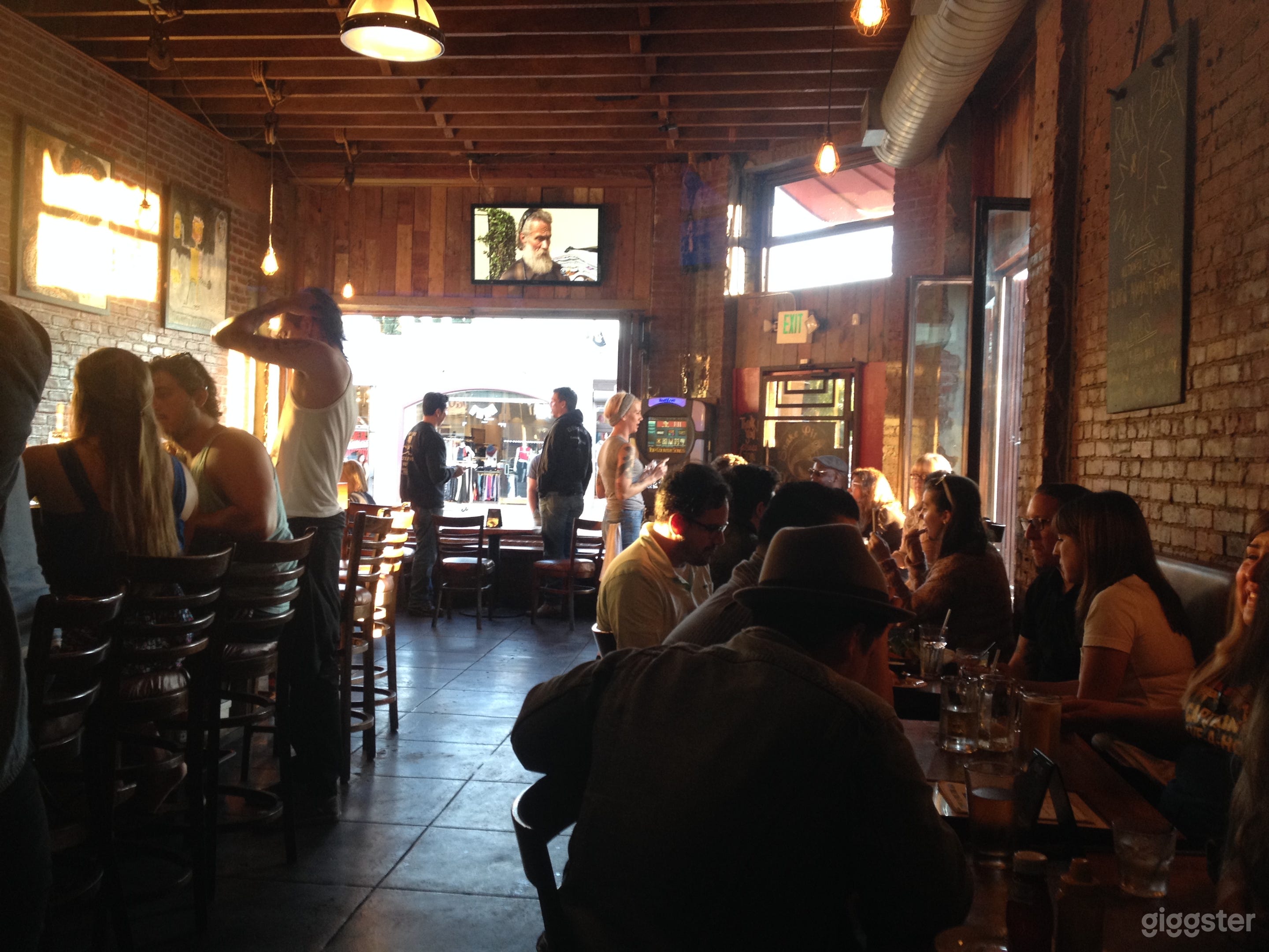 Whiskey Bar &amp; Kitchen Photo 2