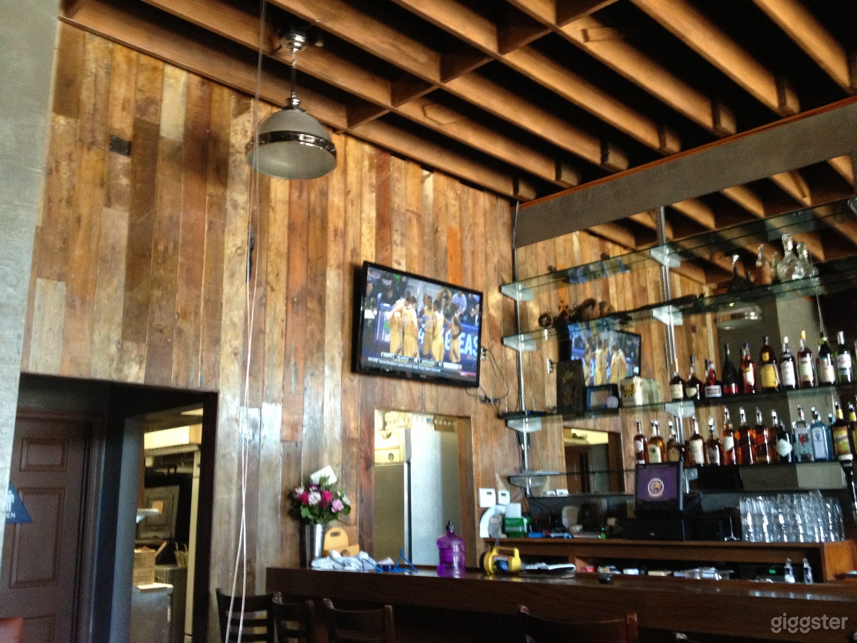 Whiskey Bar &amp; Kitchen Photo 3