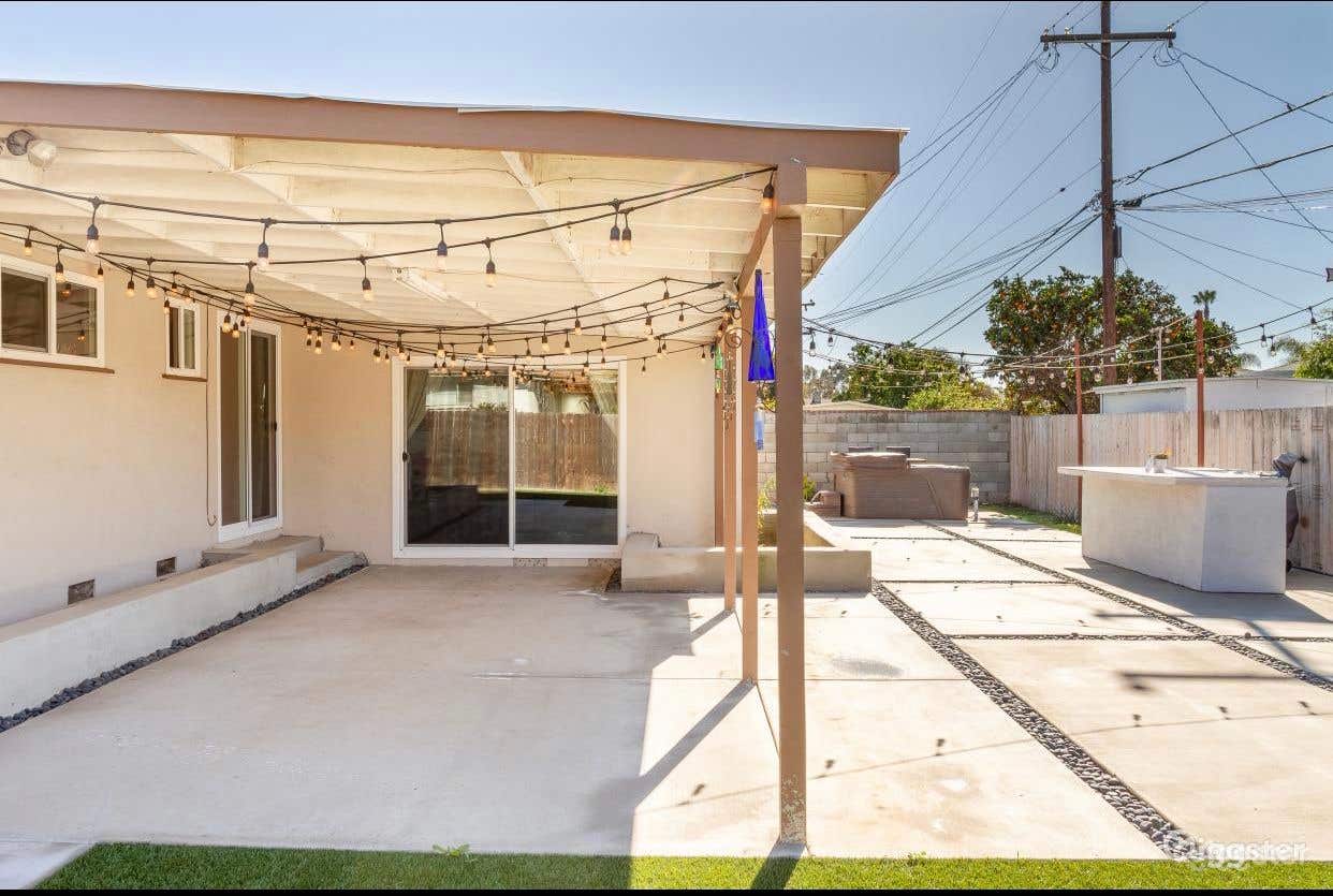 Sunlit Backyard Haven Photo 3