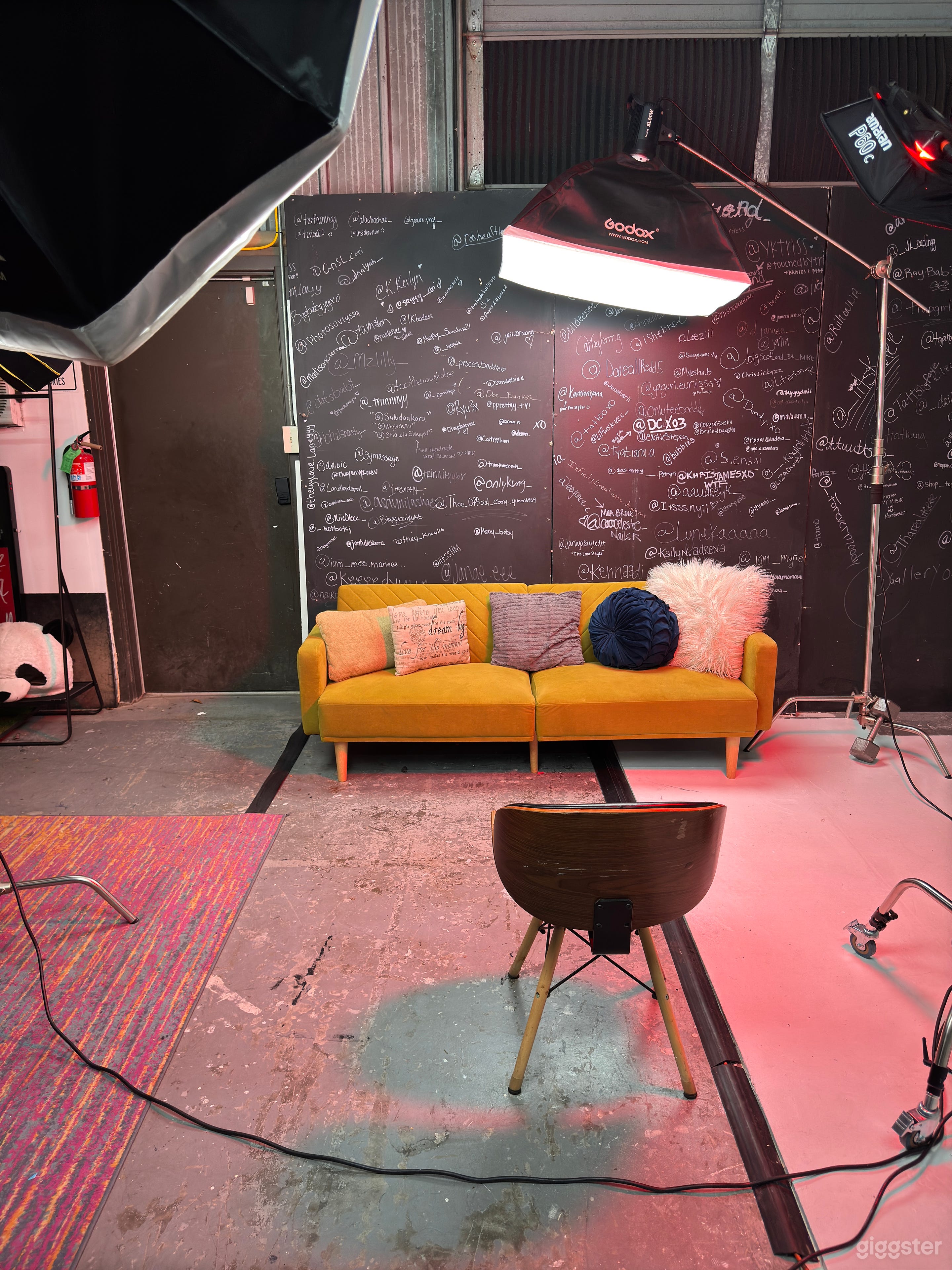 A Vibrant Mid-City Space For Creatives Photo 2