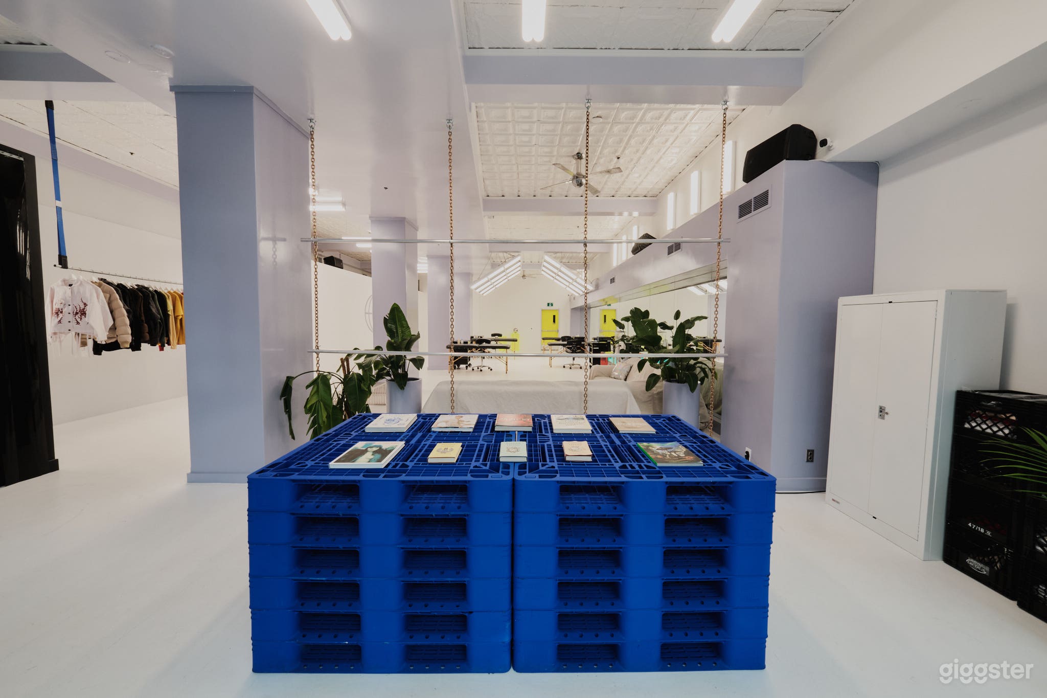 Velours Studio // High-End Industrial Space Photo 3