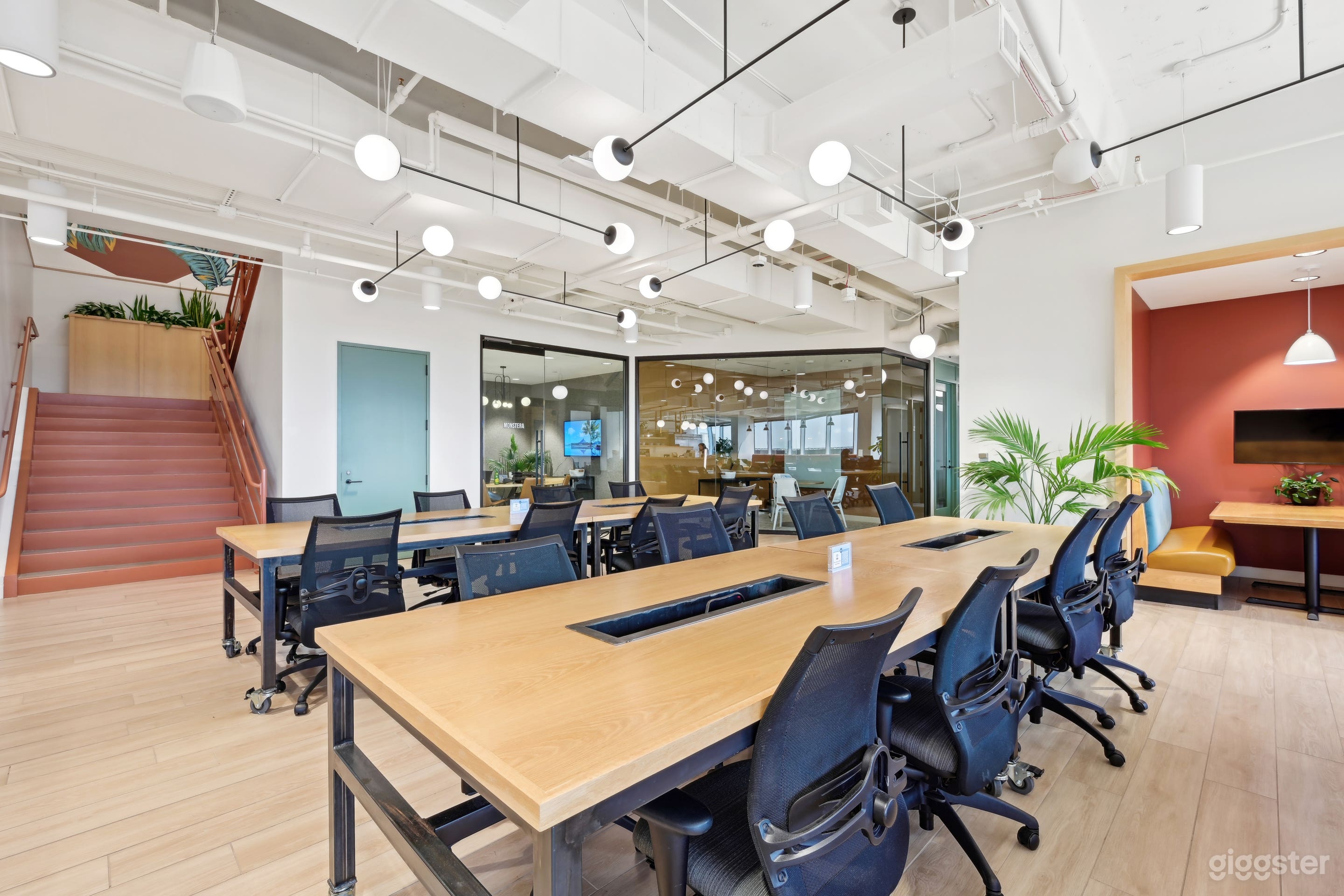 Premium High-Rise Coworking Space with Panoramic City Views in Uptown Houston Photo 1
